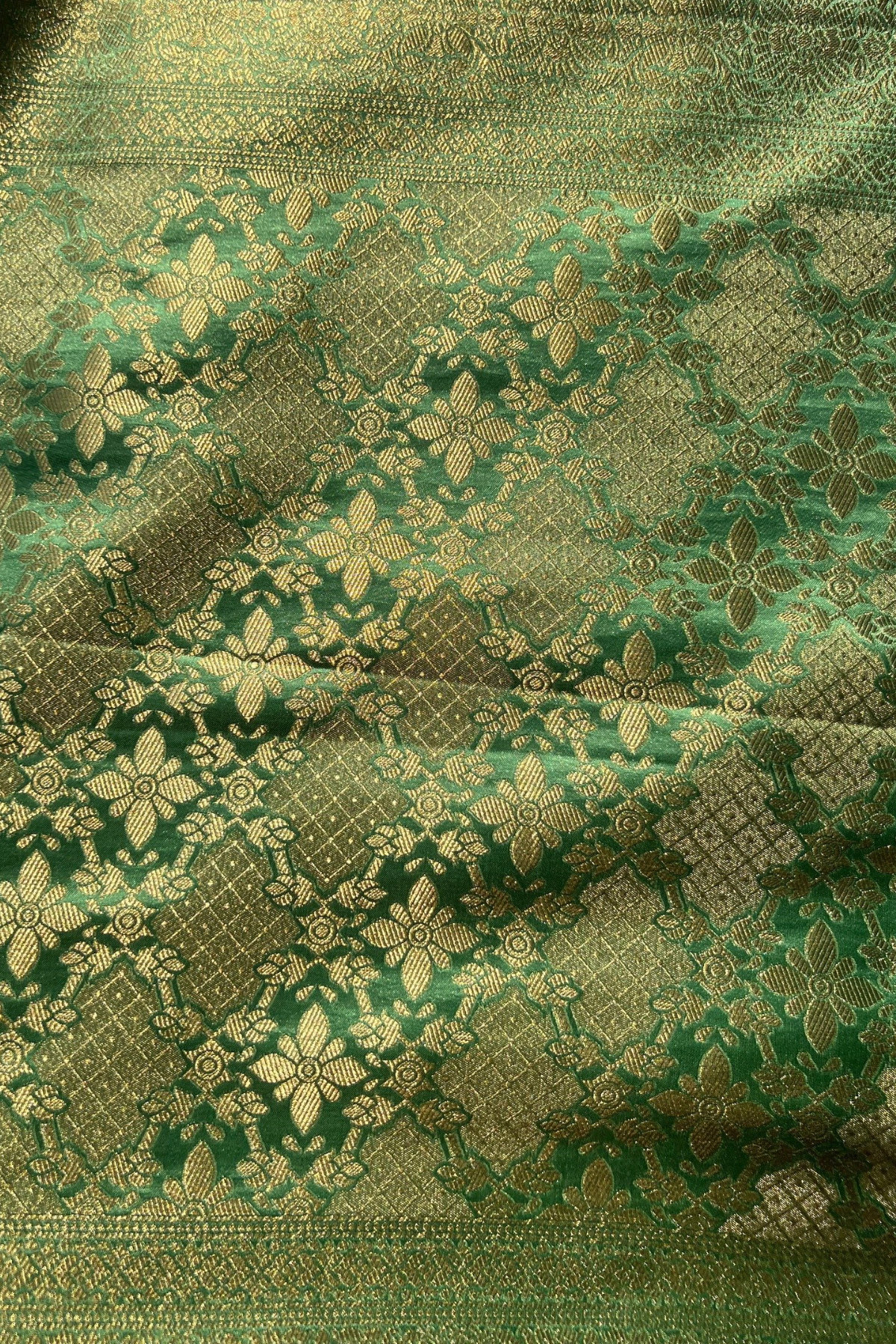 Green Gold Zari Jaal Mashru Satin Banarasi Silk Saree