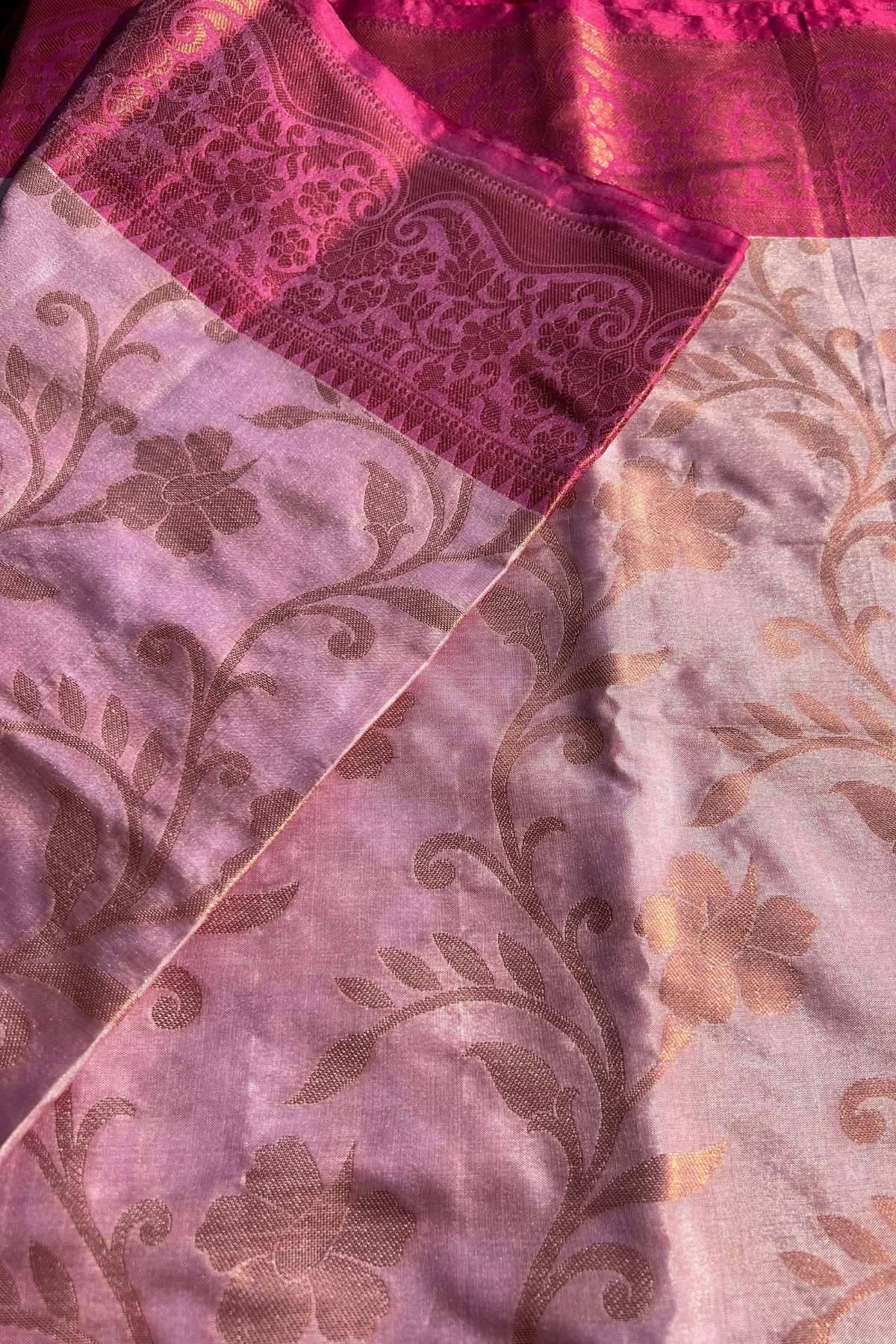 Lilac Magenta Contrast Katan Silk Banarasi Saree