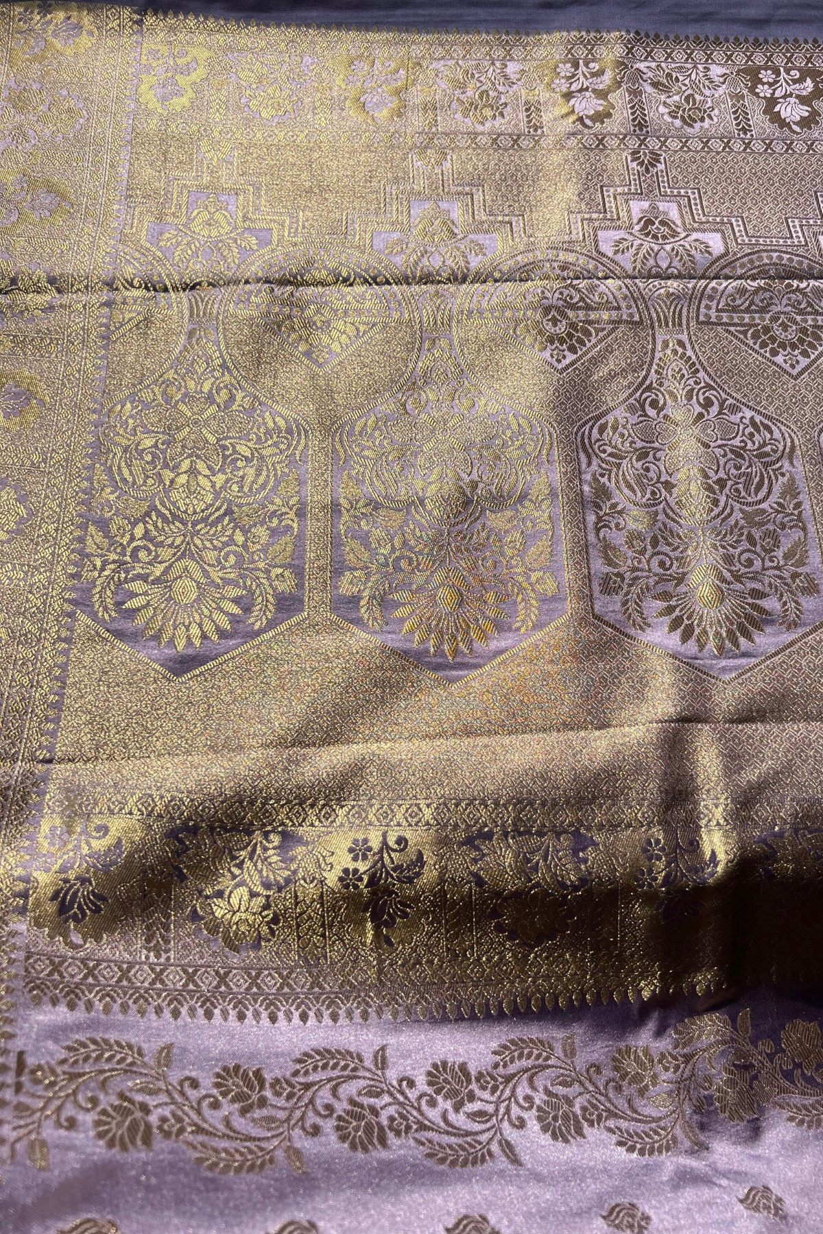 Lavender Zari Booti Mashru Satin Silk Saree