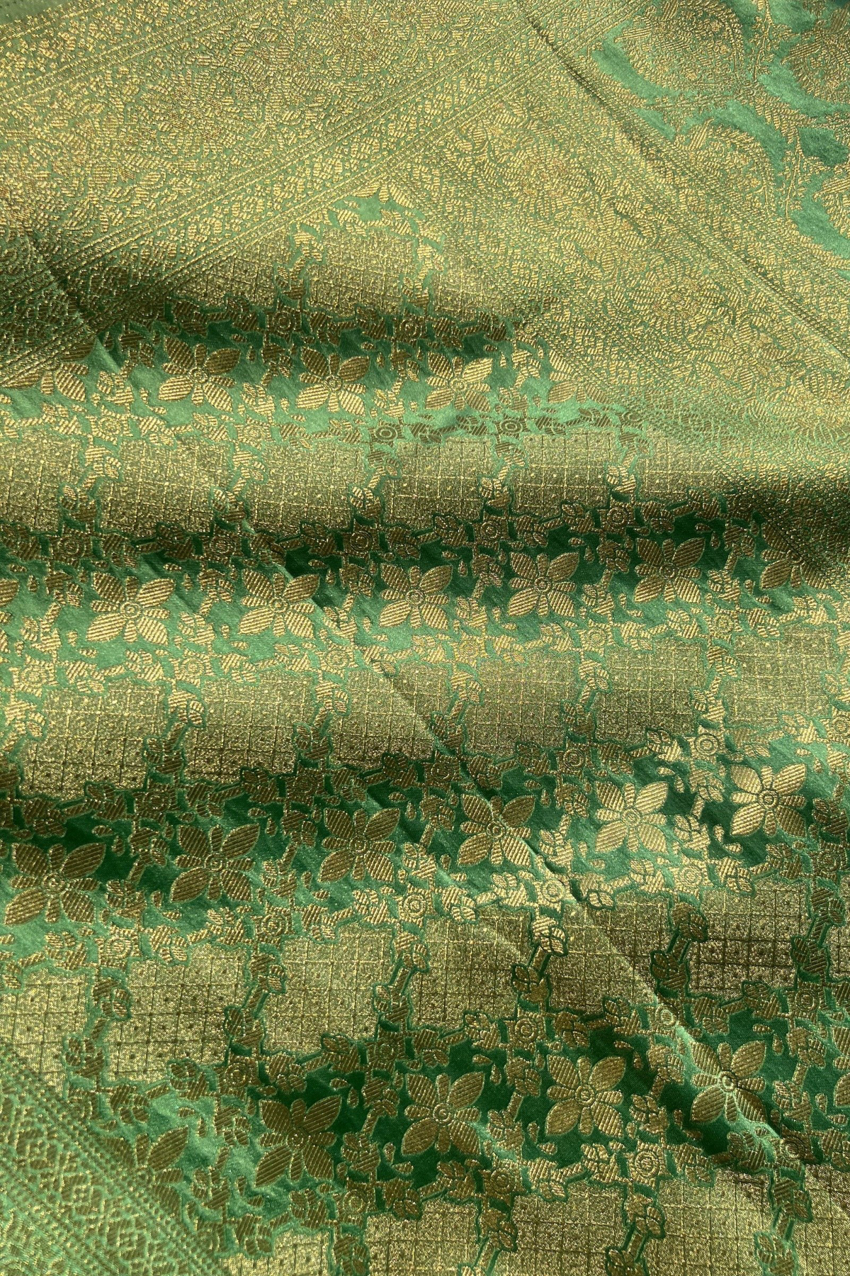 Green Gold Zari Jaal Mashru Satin Banarasi Silk Saree