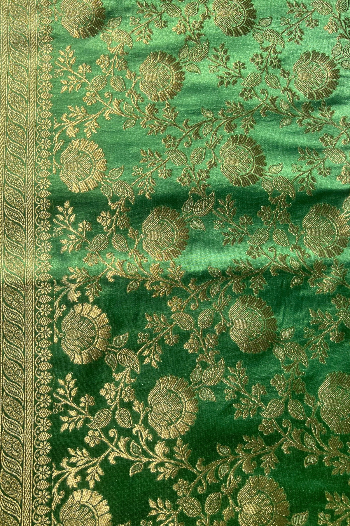 Green Floral Jaal Mashru Satin Silk Saree