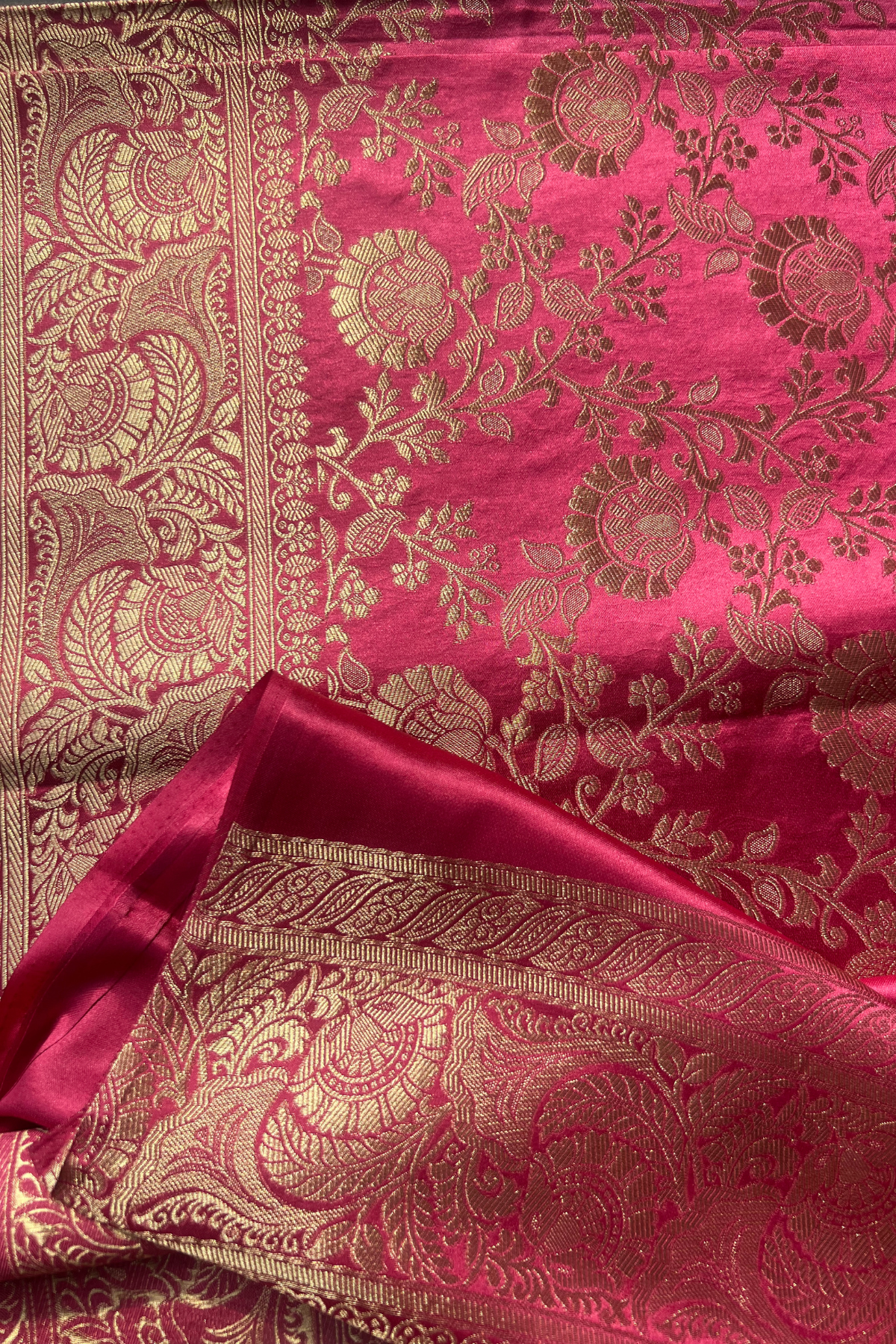 Rose Red Floral Jaal Mashru Satin Silk Saree